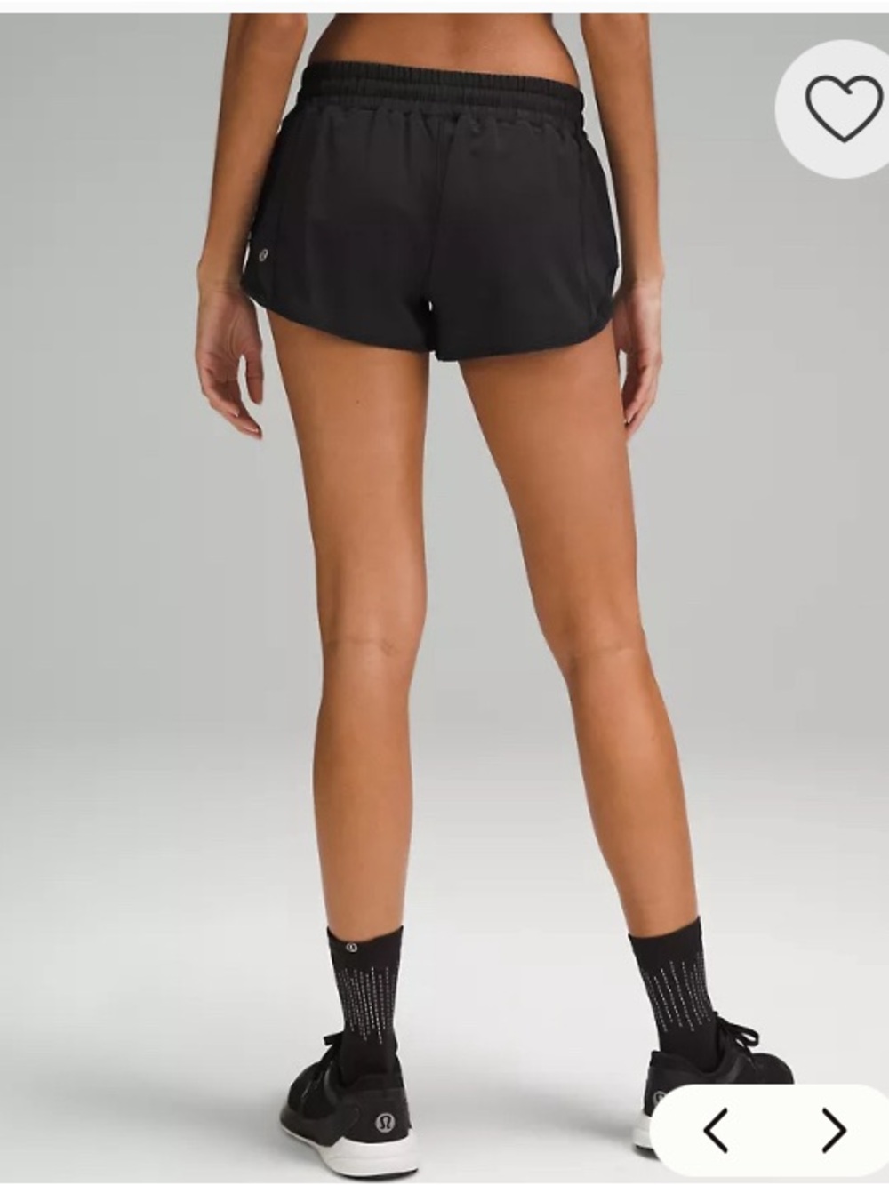 Lululemon Hotty Hot Low-Rise Lined Short 2.5" Size 6